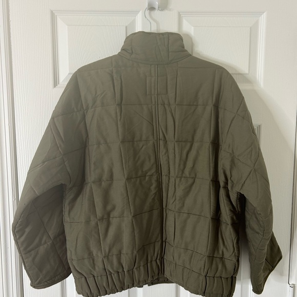 Thread & Supply Dolman Sleeve Quilted Jacket in Olive Size Small - Picture 6 of 8